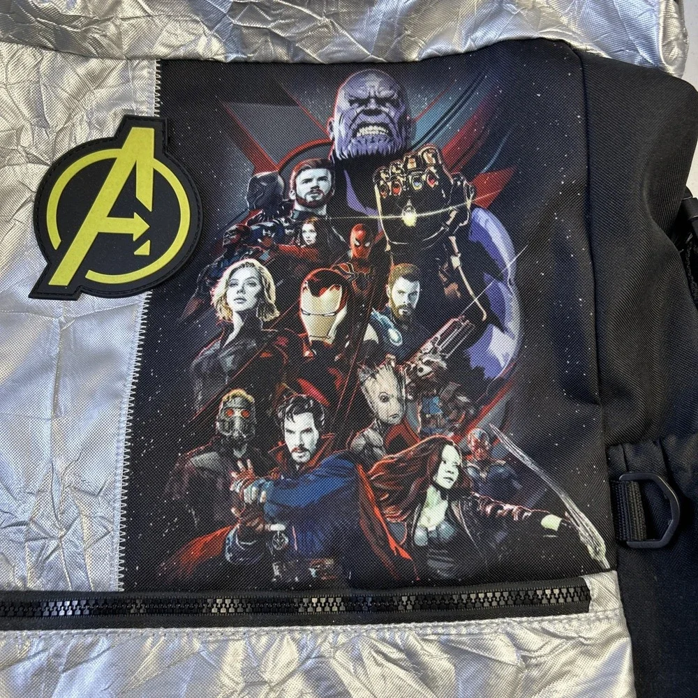 Avengers Infinity War Silver Large 22